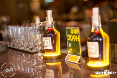 Saturday Night at BottomsUp, Thonglor — photo 42