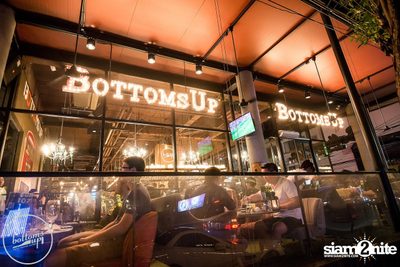 Saturday Night at BottomsUp, Thonglor — photo 93