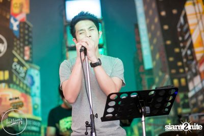 Saturday Night at BottomsUp, Thonglor — photo 110