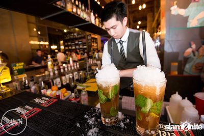 Saturday Night at BottomsUp, Thonglor — photo 126