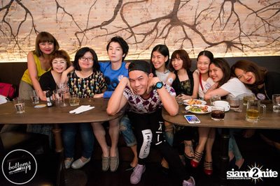 Saturday Night at BottomsUp, Thonglor — photo 145