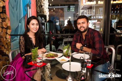 Saturday Night at BottomsUp, Thonglor — photo 159