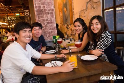 Saturday Night at BottomsUp, Thonglor — photo 199