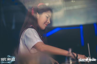 AE Tubbies นำเสนอ Back 2 School Party ที่ เซฟเฮ้าส์ — photo 95