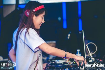 AE Tubbies นำเสนอ Back 2 School Party ที่ เซฟเฮ้าส์ — photo 96