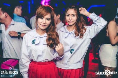 AE Tubbies นำเสนอ Back 2 School Party ที่ เซฟเฮ้าส์ — photo 111