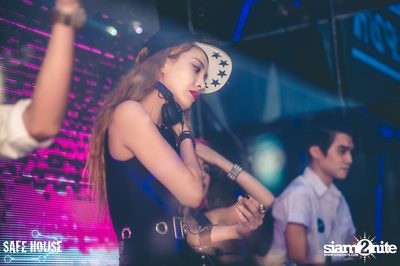 AE Tubbies นำเสนอ Back 2 School Party ที่ เซฟเฮ้าส์ — photo 165