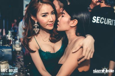 AE Tubbies นำเสนอ Back 2 School Party ที่ เซฟเฮ้าส์ — photo 174