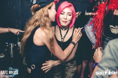 AE Tubbies นำเสนอ Back 2 School Party ที่ เซฟเฮ้าส์ — photo 229