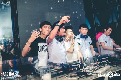 AE Tubbies นำเสนอ Back 2 School Party ที่ เซฟเฮ้าส์ — photo 236