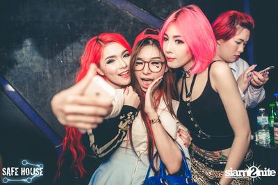 AE Tubbies นำเสนอ Back 2 School Party ที่ เซฟเฮ้าส์ — photo 243
