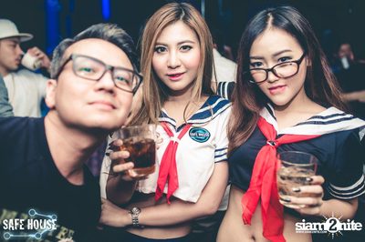 AE Tubbies นำเสนอ Back 2 School Party ที่ เซฟเฮ้าส์ — photo 250