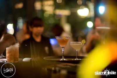 Friday Night at Wine, Beer & Bistro Bar BottomsUp Thonglor — photo 11