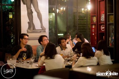 Friday Night at Wine, Beer & Bistro Bar BottomsUp Thonglor — photo 17