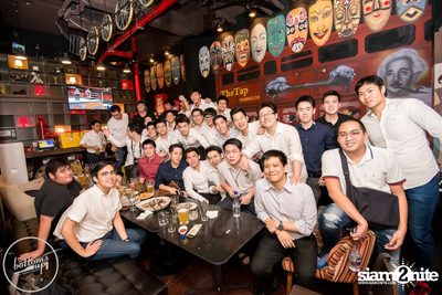 Friday Night at Wine, Beer & Bistro Bar BottomsUp Thonglor — photo 65