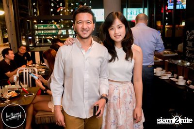 Friday Night at Wine, Beer & Bistro Bar BottomsUp Thonglor — photo 127