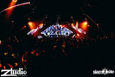 Grey Goose นำเสนอ TGIF : Tom Swoon ที่ สตูดิโอ ไลฟ์ ฮอลล์ — photo 8