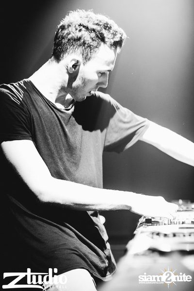 Grey Goose นำเสนอ TGIF : Tom Swoon ที่ สตูดิโอ ไลฟ์ ฮอลล์ — photo 10