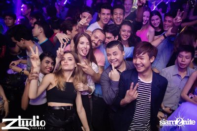 Grey Goose นำเสนอ TGIF : Tom Swoon ที่ สตูดิโอ ไลฟ์ ฮอลล์ — photo 12