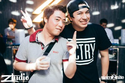 Grey Goose นำเสนอ TGIF : Tom Swoon ที่ สตูดิโอ ไลฟ์ ฮอลล์ — photo 61