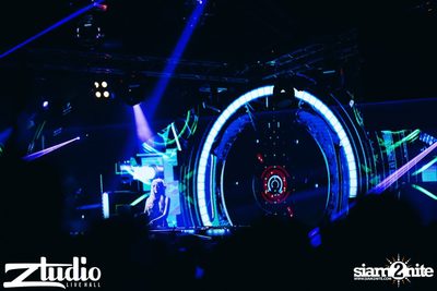 Grey Goose นำเสนอ TGIF : Tom Swoon ที่ สตูดิโอ ไลฟ์ ฮอลล์ — photo 104
