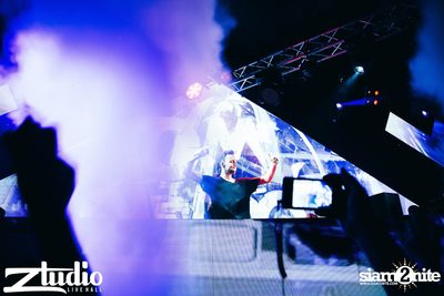 Grey Goose นำเสนอ TGIF : Tom Swoon ที่ สตูดิโอ ไลฟ์ ฮอลล์ — photo 114