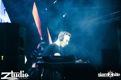 Grey Goose นำเสนอ TGIF : Tom Swoon ที่ สตูดิโอ ไลฟ์ ฮอลล์ — photo 115