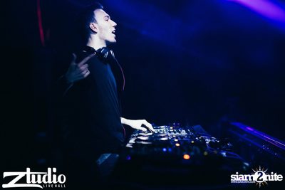 Grey Goose นำเสนอ TGIF : Tom Swoon ที่ สตูดิโอ ไลฟ์ ฮอลล์ — photo 116