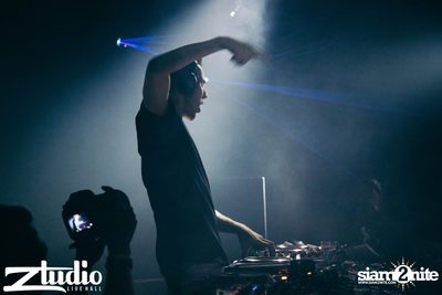 Grey Goose นำเสนอ TGIF : Tom Swoon ที่ สตูดิโอ ไลฟ์ ฮอลล์ — photo 133