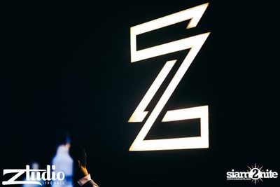 Grey Goose นำเสนอ TGIF : Tom Swoon ที่ สตูดิโอ ไลฟ์ ฮอลล์ — photo 150