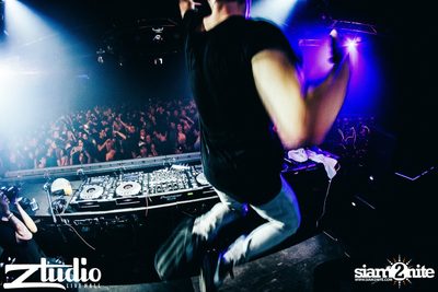 Grey Goose นำเสนอ TGIF : Tom Swoon ที่ สตูดิโอ ไลฟ์ ฮอลล์ — photo 162