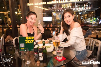 Saturday Night at BottomsUp, Thonglor — photo 3