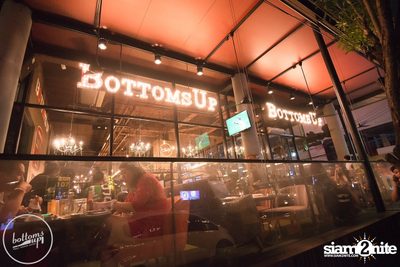 Saturday Night at BottomsUp, Thonglor — photo 4