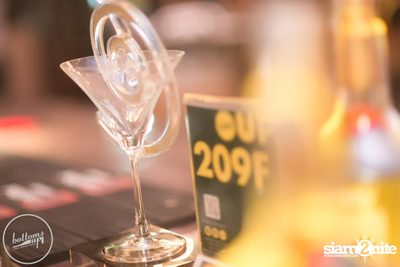 Saturday Night at BottomsUp, Thonglor — photo 23