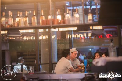 Saturday Night at BottomsUp, Thonglor — photo 25