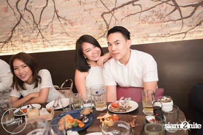 Saturday Night at BottomsUp, Thonglor — photo 55