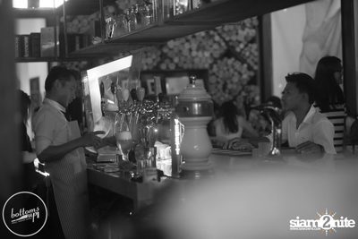 Saturday Night at BottomsUp, Thonglor — photo 94
