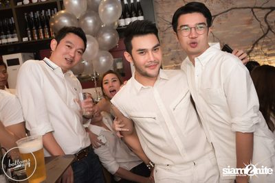 Saturday Night at BottomsUp, Thonglor — photo 105