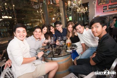Saturday Night at BottomsUp, Thonglor — photo 109