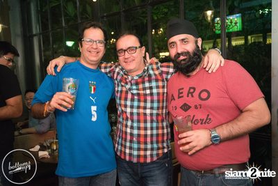 Saturday Night at BottomsUp, Thonglor — photo 126