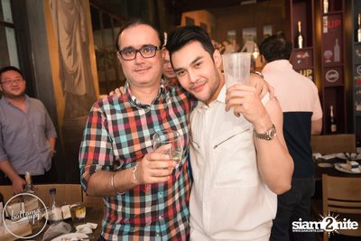 Saturday Night at BottomsUp, Thonglor — photo 146