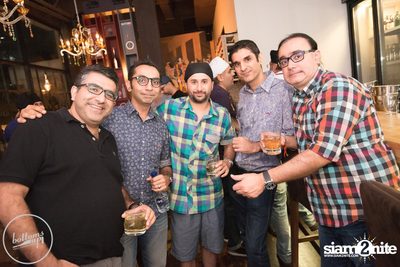 Saturday Night at BottomsUp, Thonglor — photo 159