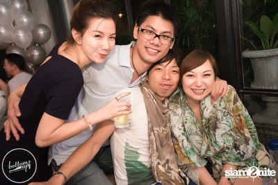 Saturday Night at BottomsUp, Thonglor — photo 166