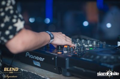 Blend 285 Signature นำเสนอ FTAMPA Live ที่ เซฟเฮ้าส์ — photo 18
