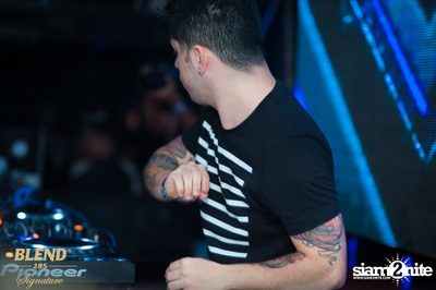 Blend 285 Signature นำเสนอ FTAMPA Live ที่ เซฟเฮ้าส์ — photo 154