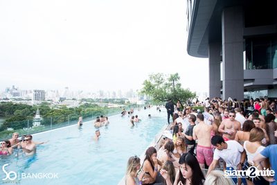 SO POOL PARTY ที่ เดอะ วอเตอร์ คลับ,โซฟิเทล โซ — photo 9