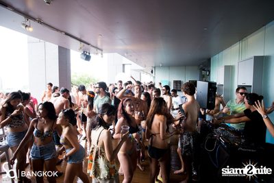 SO POOL PARTY ที่ เดอะ วอเตอร์ คลับ,โซฟิเทล โซ — photo 22