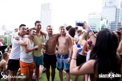 SO POOL PARTY ที่ เดอะ วอเตอร์ คลับ,โซฟิเทล โซ — photo 46