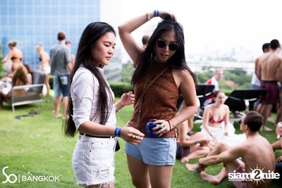 SO POOL PARTY ที่ เดอะ วอเตอร์ คลับ,โซฟิเทล โซ — photo 50