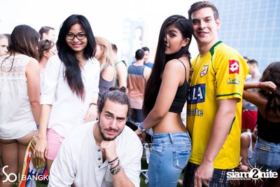 SO POOL PARTY ที่ เดอะ วอเตอร์ คลับ,โซฟิเทล โซ — photo 90